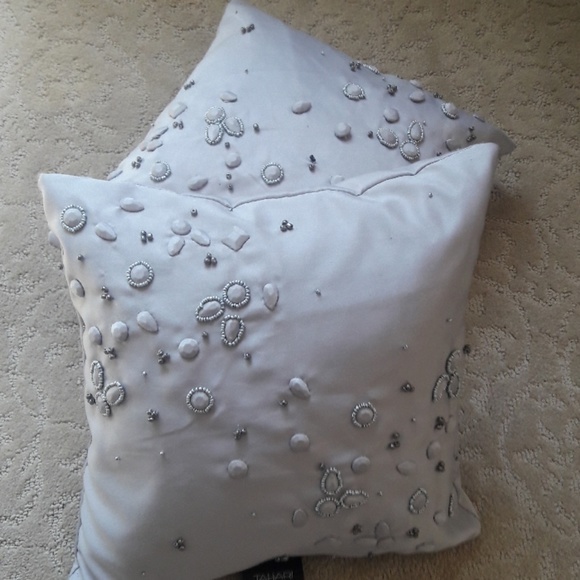 Tahari Home Accents Tahari Home Decorative Accent Pillows Set Of 2
